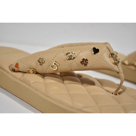 Chanel 23P Beige Quilted Charms Padded Pool Thong Logo Mule Slide Flat Sandal 36 - Picture 5 of 12
